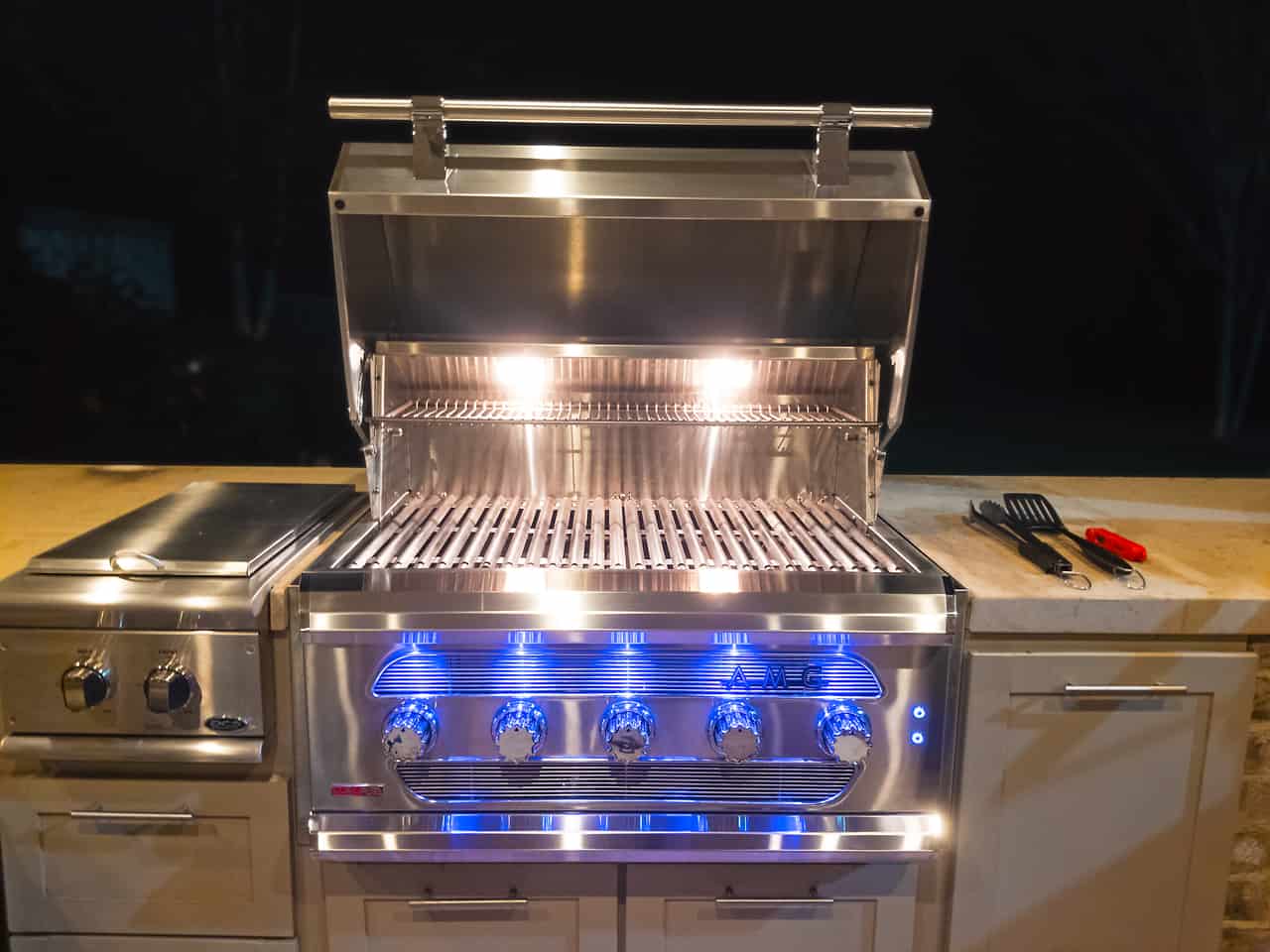 AMG Grill Cleaned by Atlanta Grill Cleaning Beautiful grill after professional cleaning from Atlanta Grill Cleaning